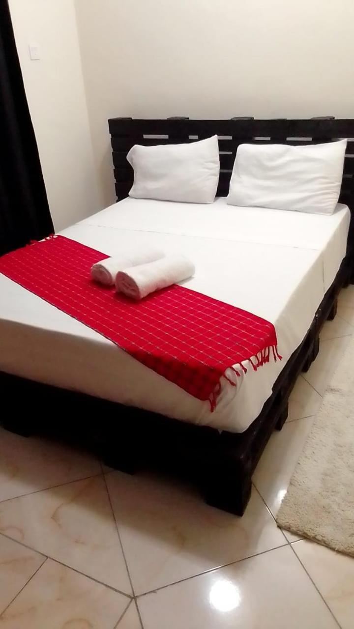 Kc Homes Tours &Travels Момбаса Экстерьер фото
